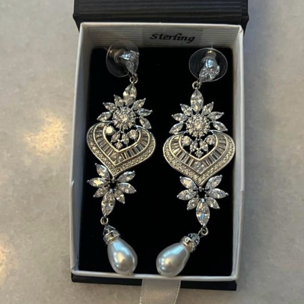 Beautiful Earrings- Never Worn